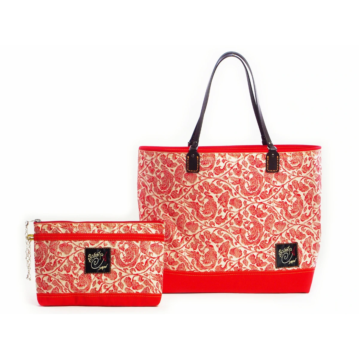 参考にされた実例18の肩掛けトートバッグとポーチ